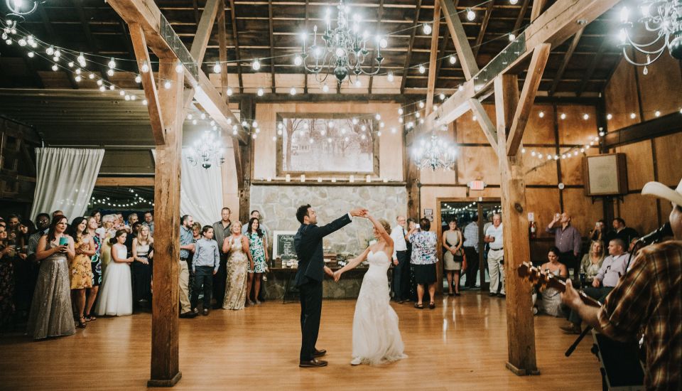 hope-glen-farm-minneapolis-wedding-venues