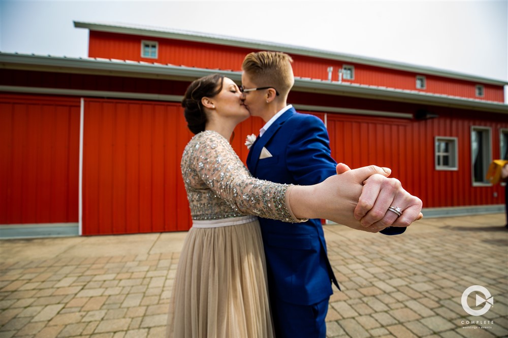 hand in hand in love